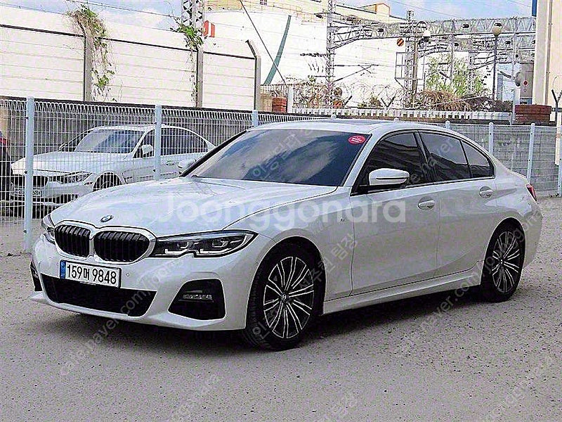 BMW 3시리즈 중고 BMW 중고 BMW 3시리즈 중고차 할부가능 2022년식 56,027km 320i M 스포츠 ...--2